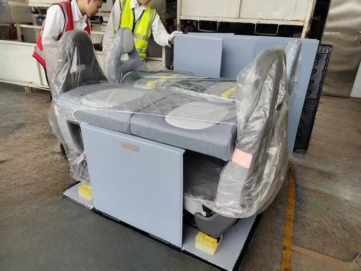 Automotive reusable bulk boxes 自動車用の再利用可能なバルクボックス