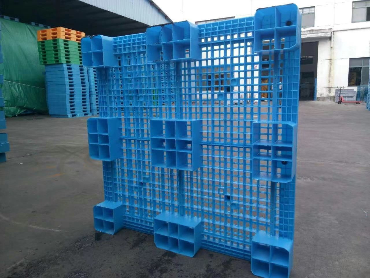 大きな正方形の難燃性メッシュ プラスチック床パレット