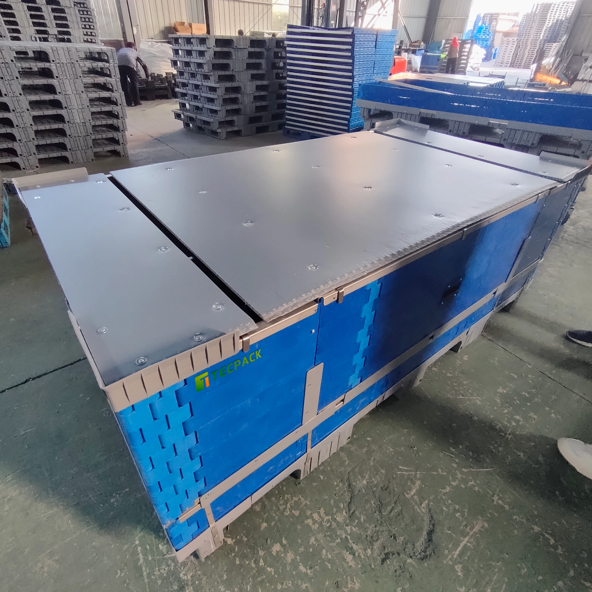 Custom plastic pallet boxes 2300x1200x680_2448_2448 カスタムプラスチックパレットボックス2300x1200x680_2448_2448