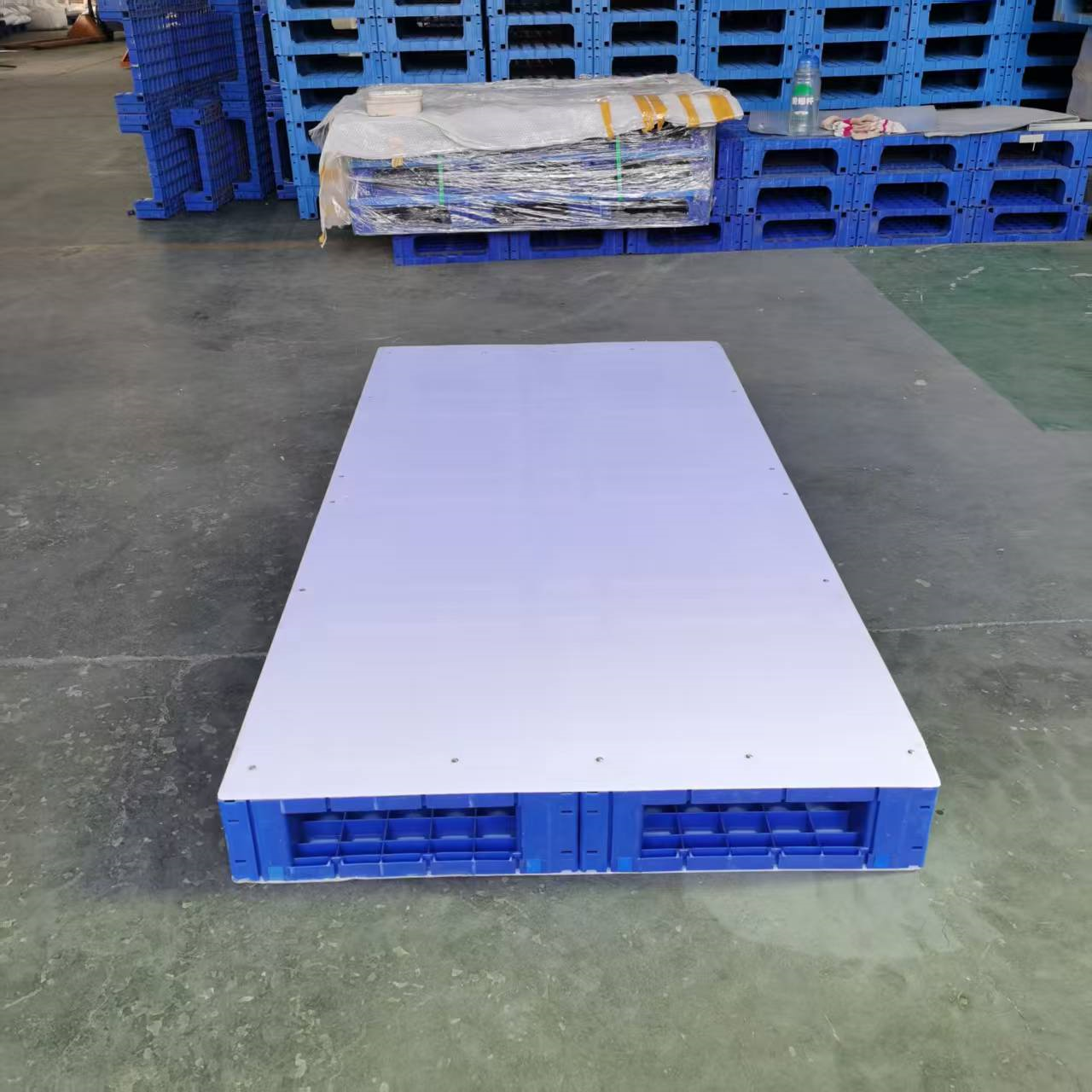 plastic modular pallet プラスチックモジュラーパレット