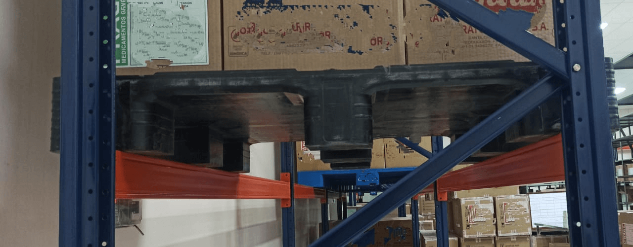 頑丈なラックマウント可能なプラスチックパレット