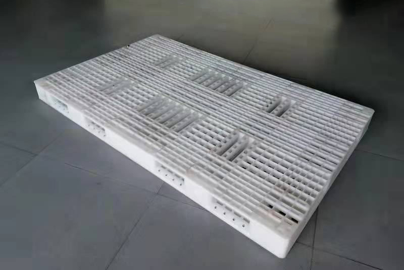 特大の長方形の白いリバーシブルメッシュプラスチックスタッキングパレット