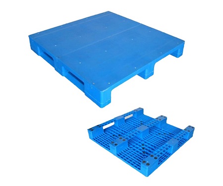 不安定な木材市場での安定の実現: 再利用可能なプラスチックパレットの導入