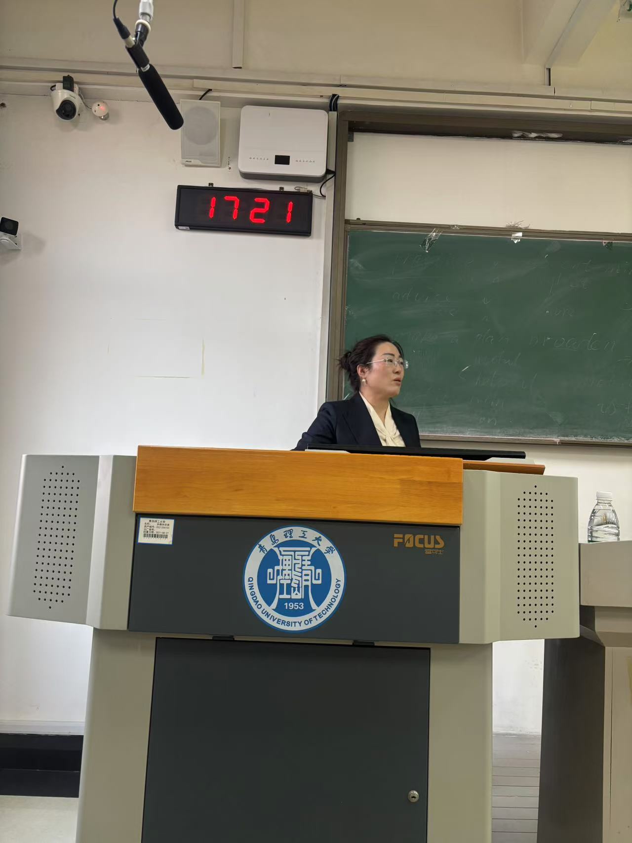 青島華定工業有限公司、青島理工大学と提携し、大学院生のメンタルヘルスを支援