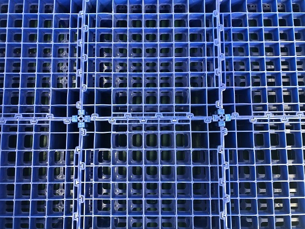 カスタマイズ可能なオープンデッキ両面モジュラープラスチックパレット