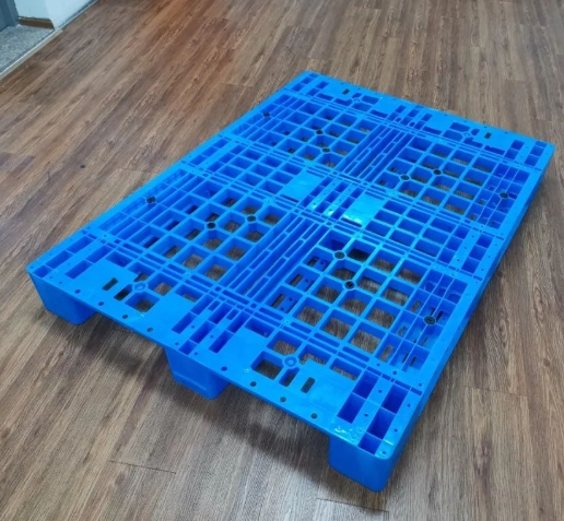 オートメーション用の長いメッシュラックマウント可能なプラスチックフォークリフトパレット