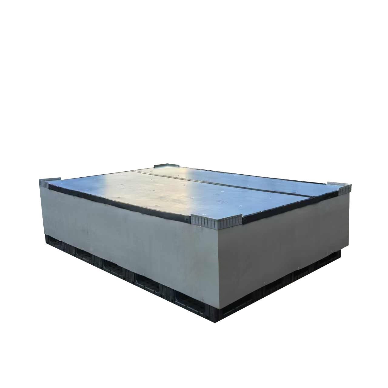 再利用可能なプラスチックバルクコンテナ（TecPackボックス）