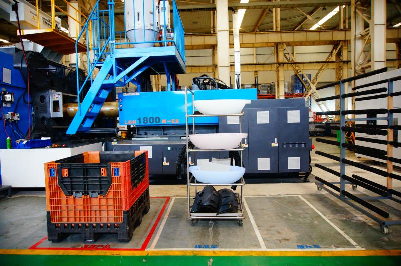 日常生活におけるプラスチック製ターンオーバーボックスの一般的な機能?どこでよく使われますか?