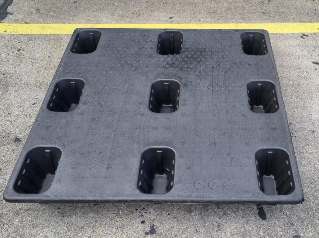 ブラックスクエアソリッドネスタブルリサイクルプラスチック輸送パレット