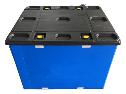 プラスチック製の収納パレットボックス