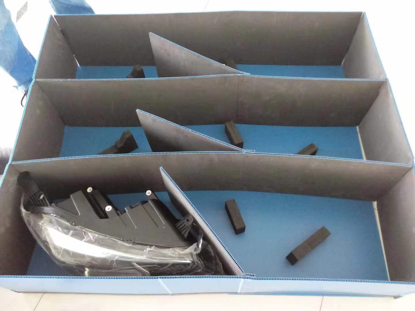 プラスチックスリーブパックボックス: 従来の木箱に代わる、費用対効果が高く持続可能な代替品