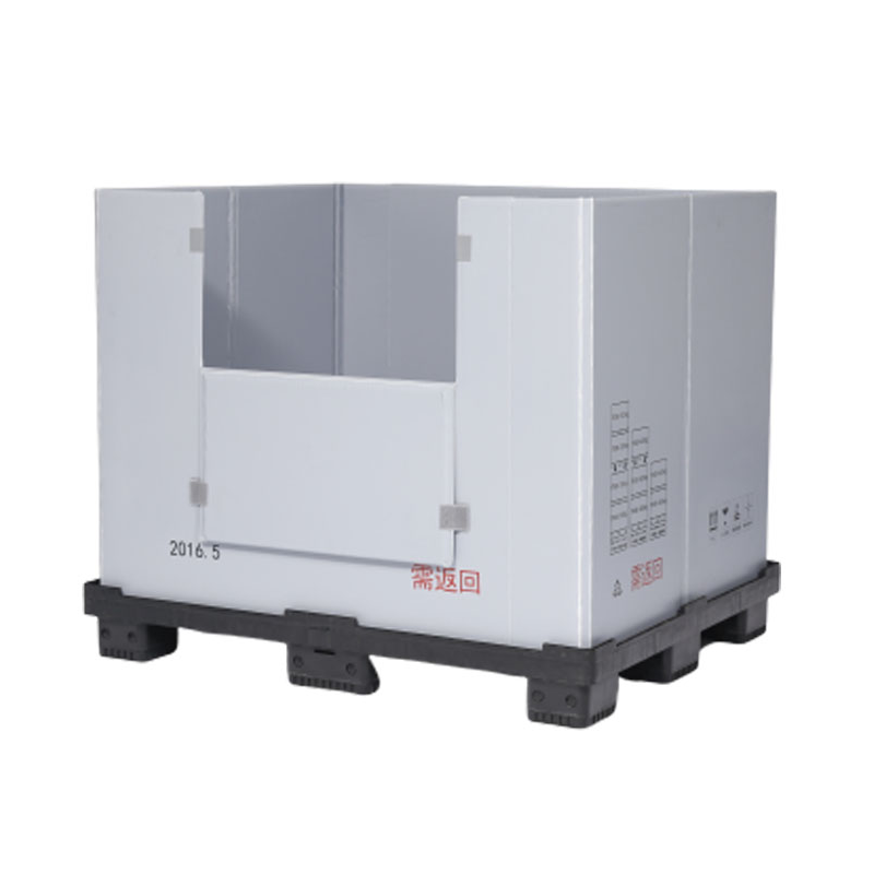 射出成形プラスチックパレットを備えた折りたたみ可能なスリーブパックコンテナ