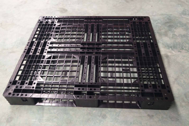 1200 x 1000 ブラック軽量薄型リサイクル プラスチック パレット